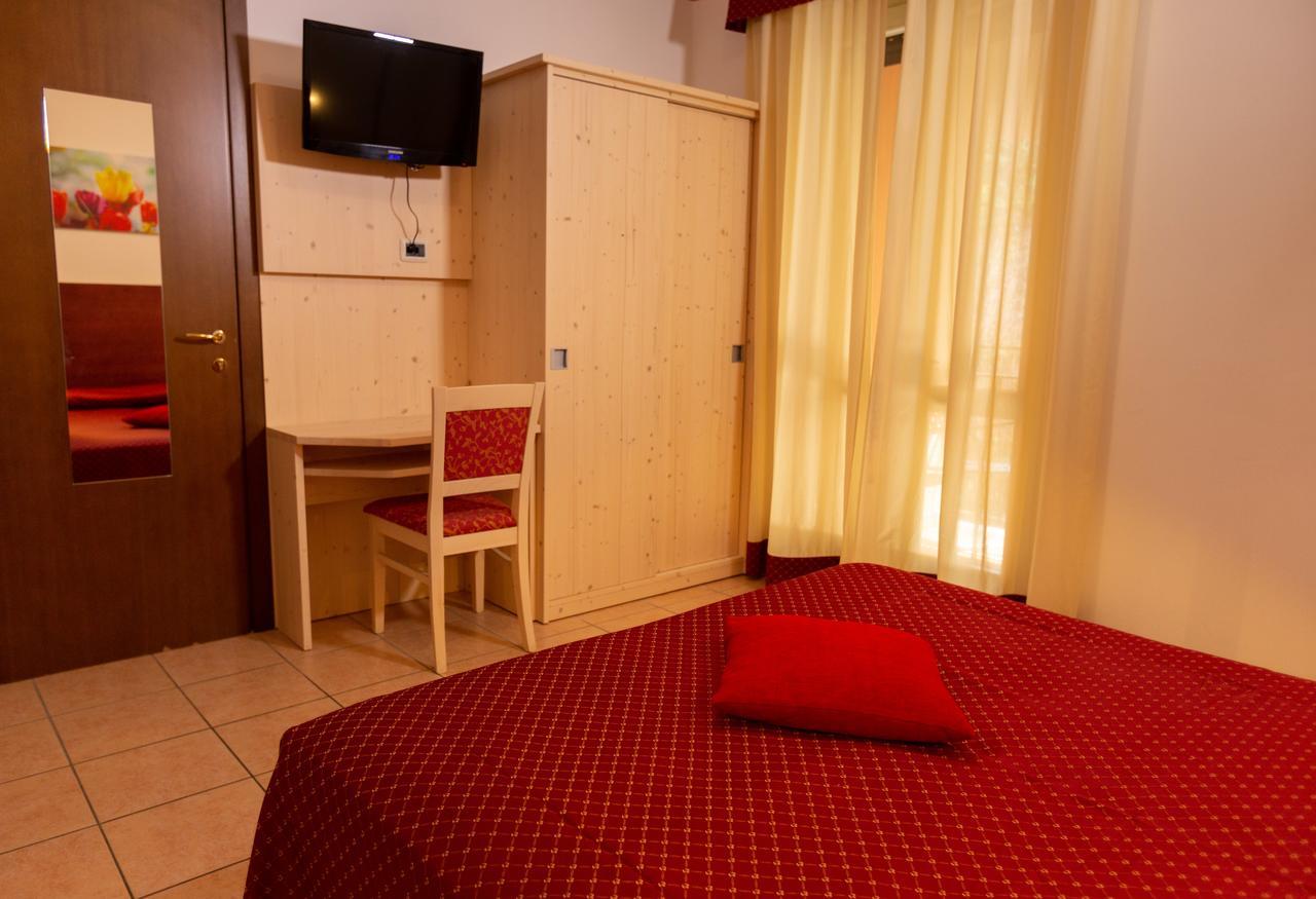 Hotel Residence Sirenella 토리델베나코 외부 사진